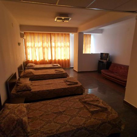Hotel Dinastia Piteşti Dış mekan fotoğraf