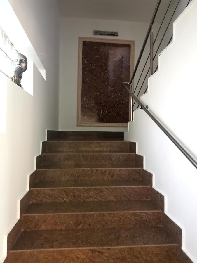 Hotel Dinastia Piteşti Dış mekan fotoğraf