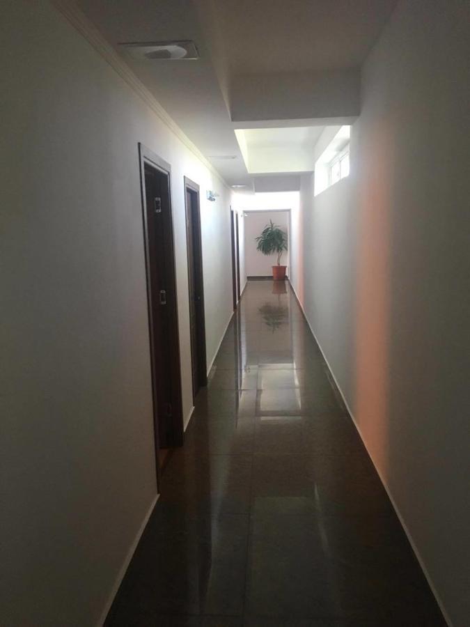 Hotel Dinastia Piteşti Dış mekan fotoğraf