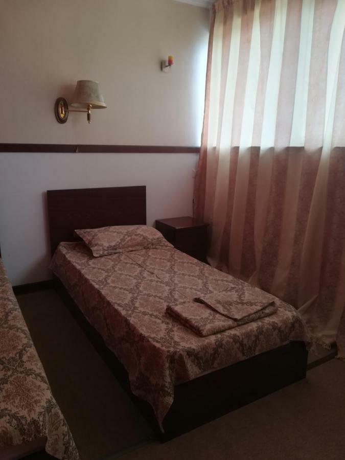 Hotel Dinastia Piteşti Dış mekan fotoğraf